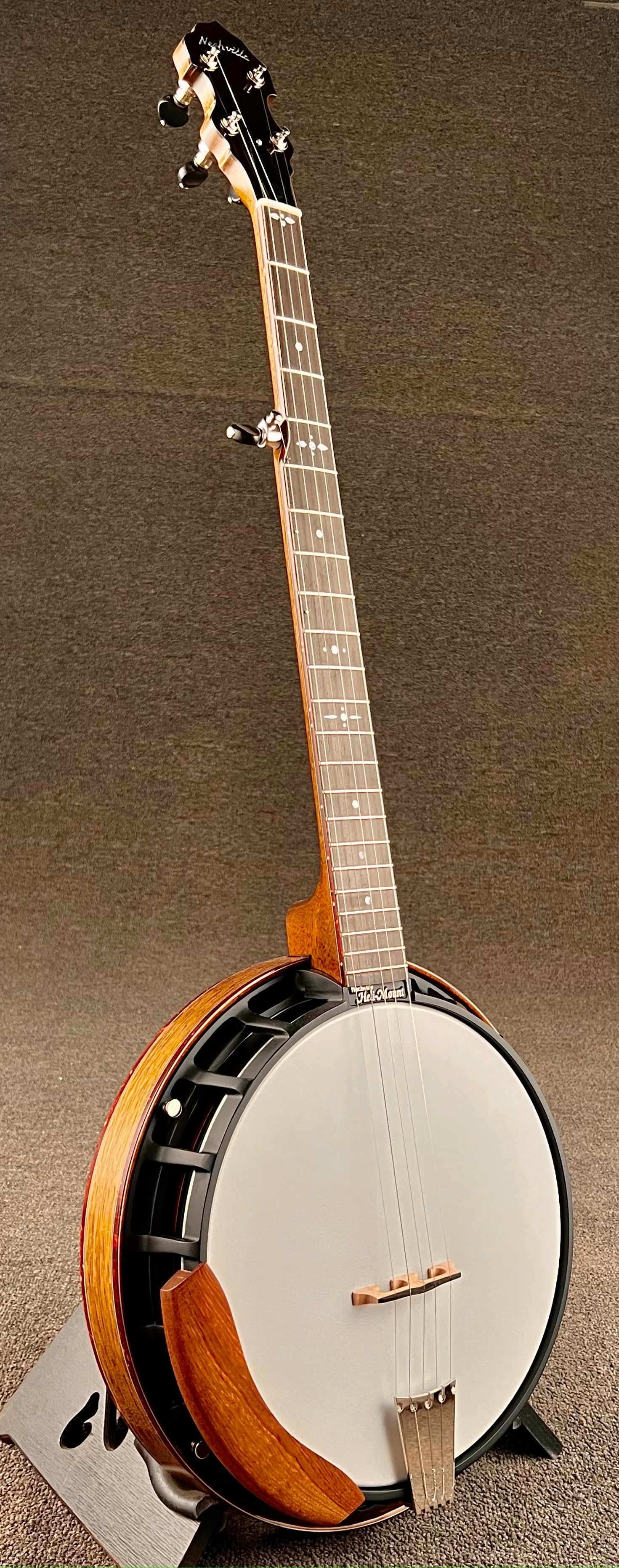 Nechville Mahogany Aries 5 String Bluegrass Banjo